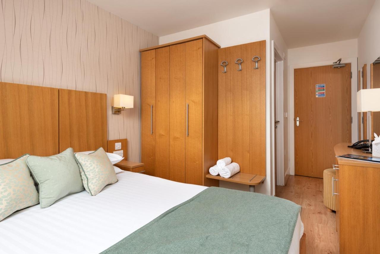 Hotel The In The Vale 4*